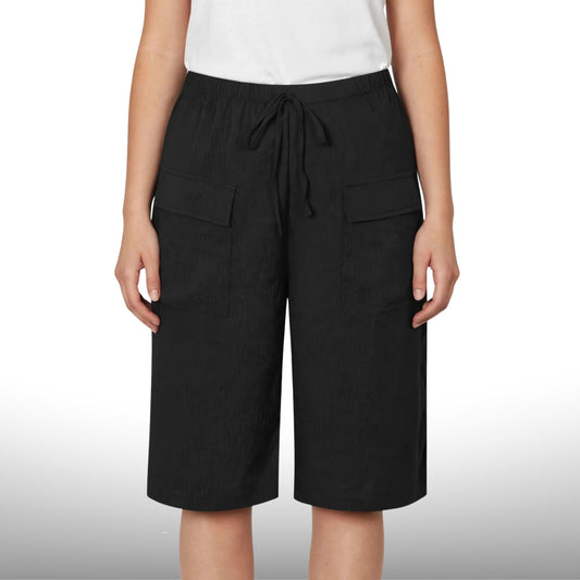 Casual Cargo Bermuda Shorts with Flap Pockets