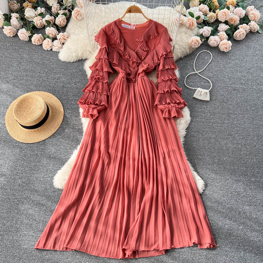  Chiffon V-Neck Creased Ruffled Dress  Material: Chiffon Main Fabric Composition: Polyester (Polyester Fiber) KMT1038481136